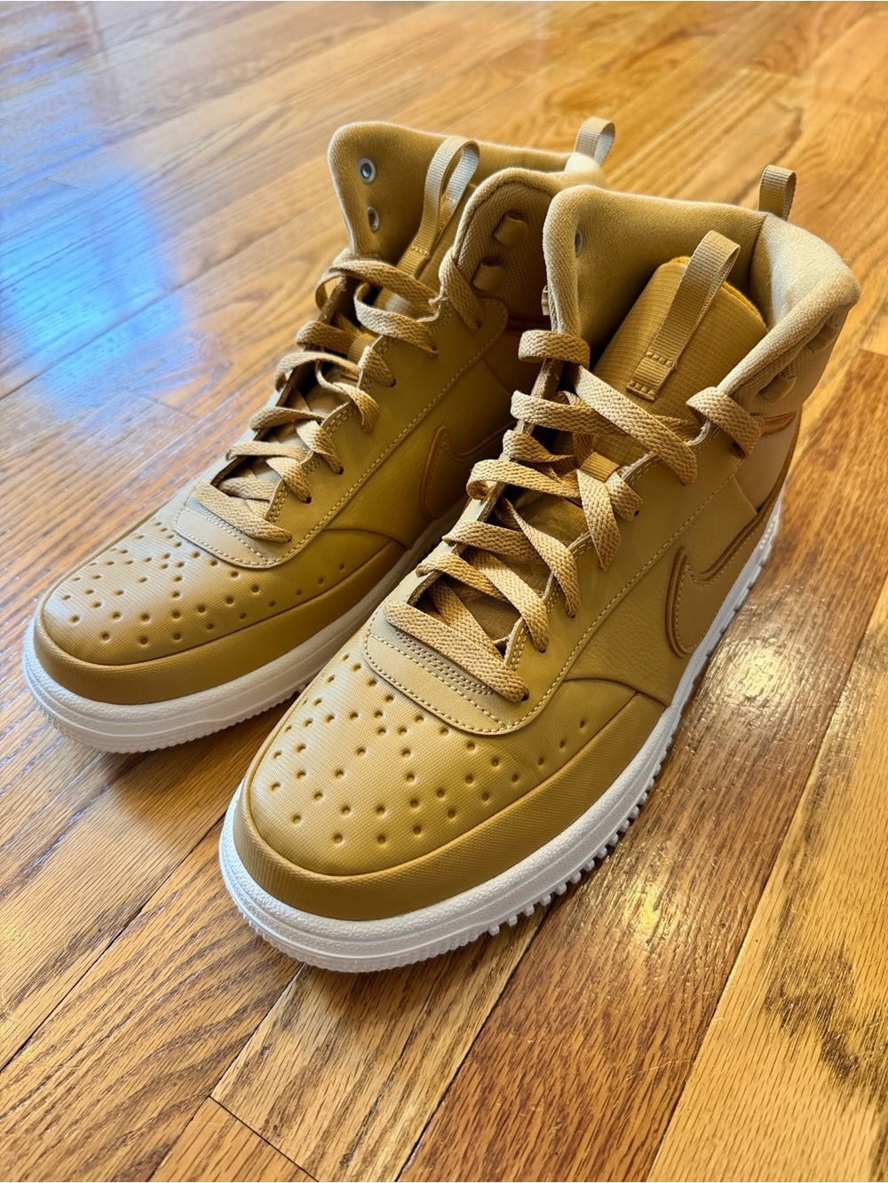 Men's Court High-Top Sneakers